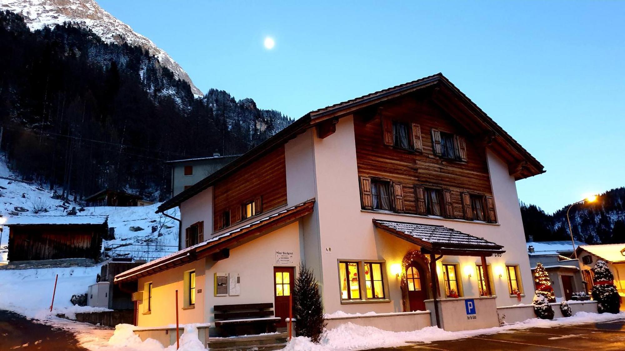 Gasthaus Alpenrose Innerferrera Exteriér fotografie